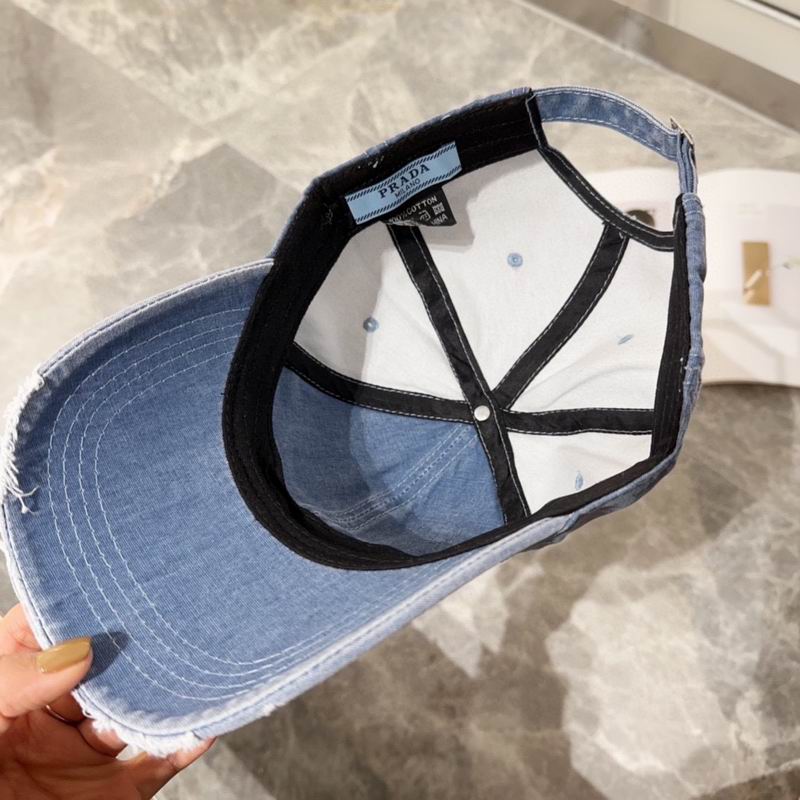 Prada cap (198)